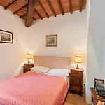 Nyaraló Elegant 2-bedroom In Tuscan