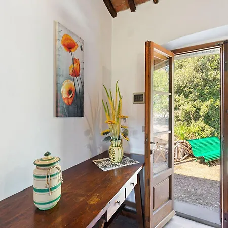 بيت للعطل Elegant 2-bedroom In Tuscan *