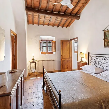 Elegant 2-bedroom In Tuscan كورتونا