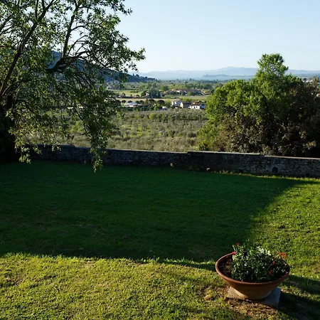بيت للعطل Elegant 2-bedroom In Tuscan